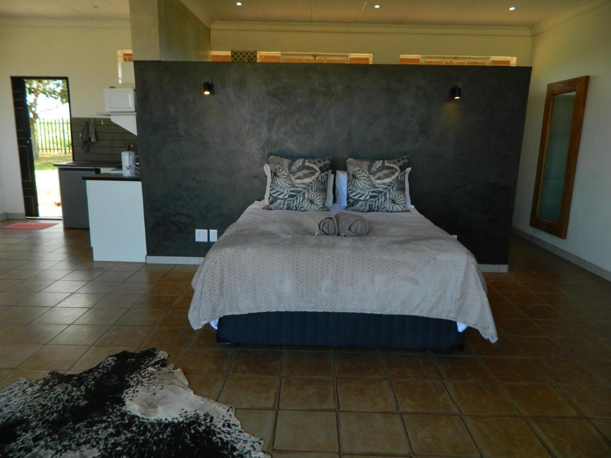 Dewdrop Farm Stay Ermelo Exterior foto