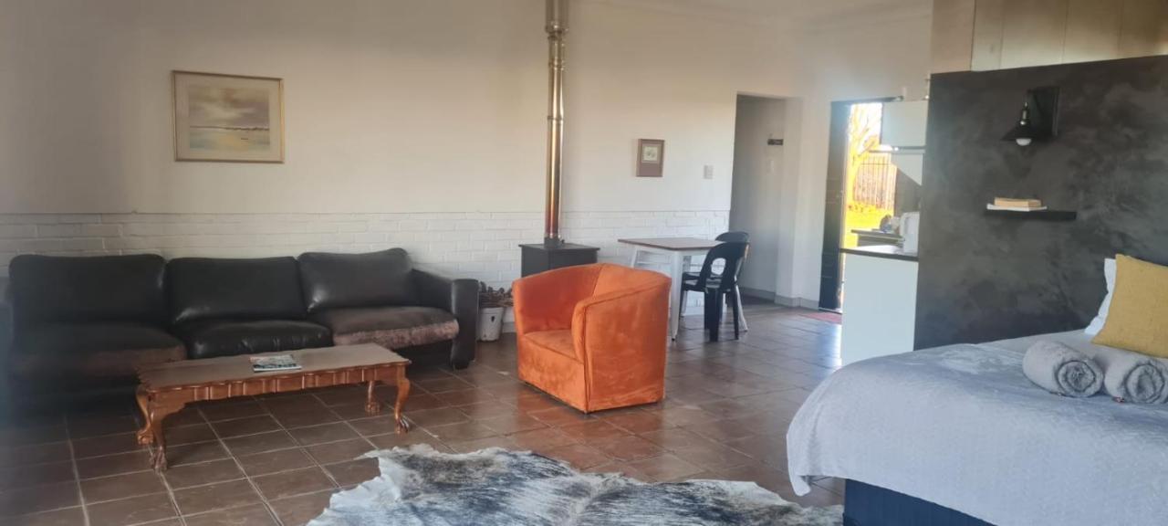 Dewdrop Farm Stay Ermelo Exterior foto
