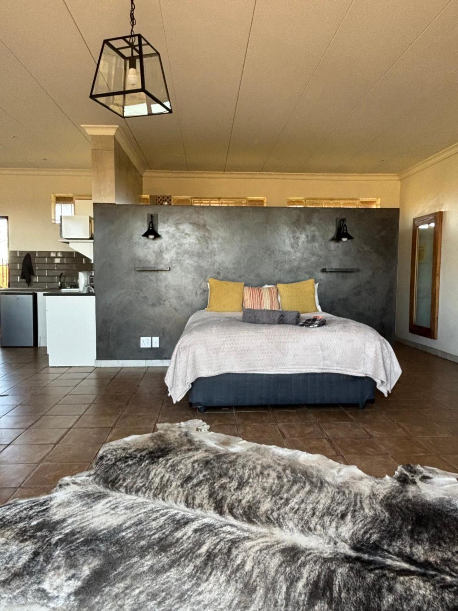 Dewdrop Farm Stay Ermelo Exterior foto